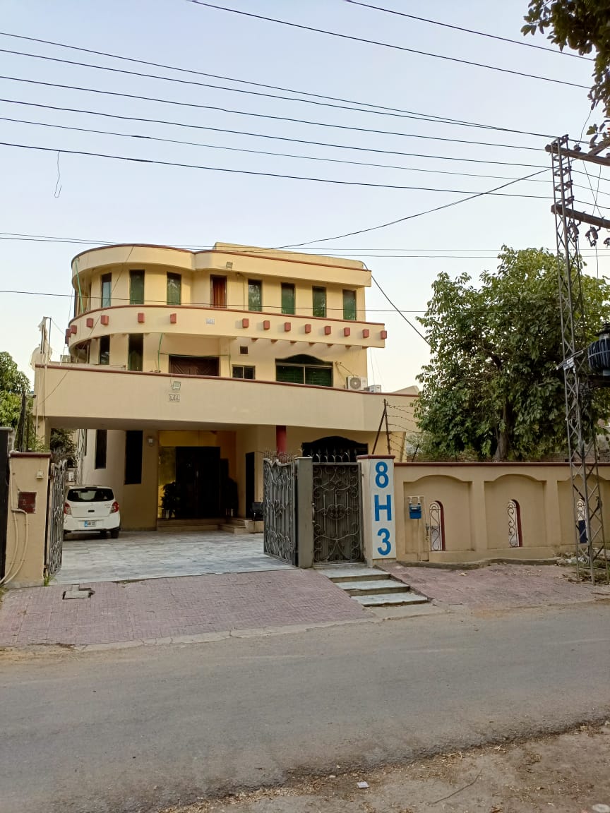 Decent Lodge Guest House Johar Town, Lahore